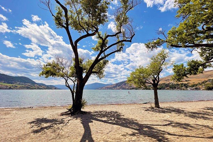 Kin Beach sur le lac Okanagan nord