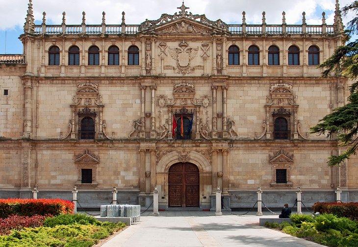 Alcalá de Henares: El lugar de nacimiento de Cervantes
