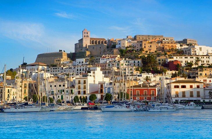 La Ciudad Vieja declarada Patrimonio de la Humanidad en Eivissa (isla de Ibiza)