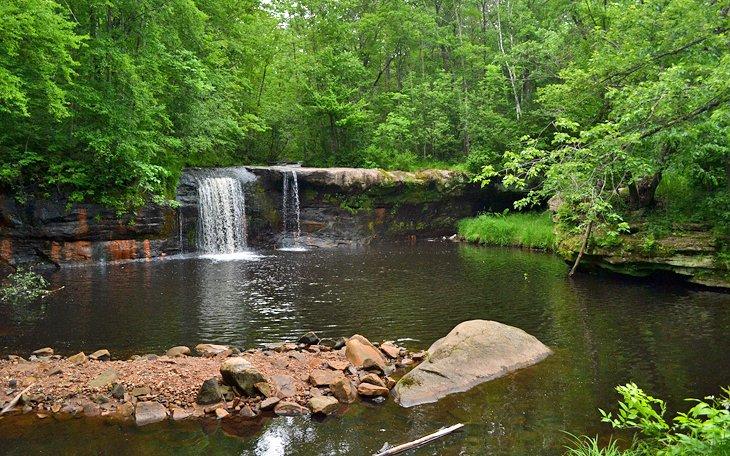 Sendero Wolf Creek Falls