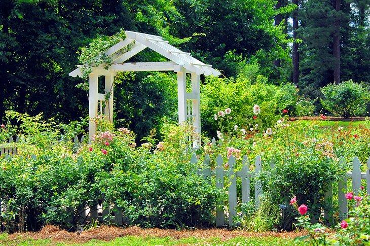Les Jardins du Centre américain de la rose