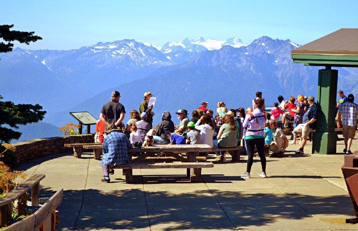 Programa de guardabosques en el cercano Centro de Visitantes de Hurricane Ridge