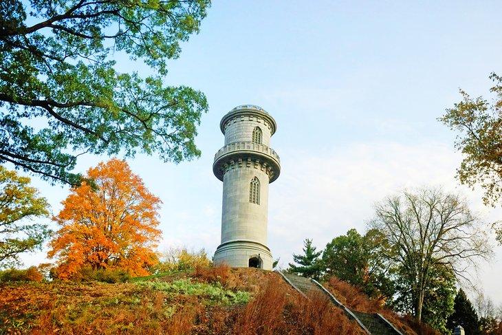 Torre Washington en el cementerio de Mt. Auburn