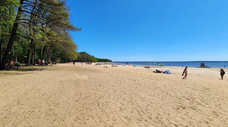 Plage du parc Oka