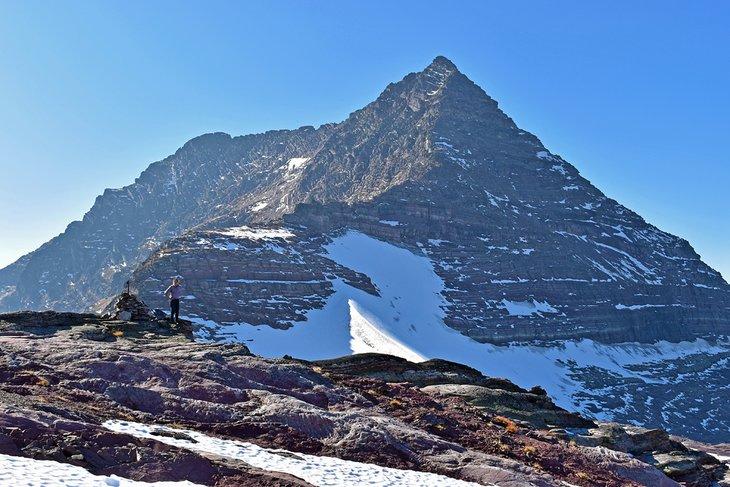 Sperry Chalet Trail en Glacier desde el comienzo del sendero de Lake McDonald
