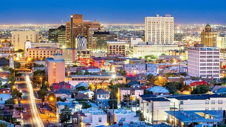 Vista de El Paso, Texas al atardecer