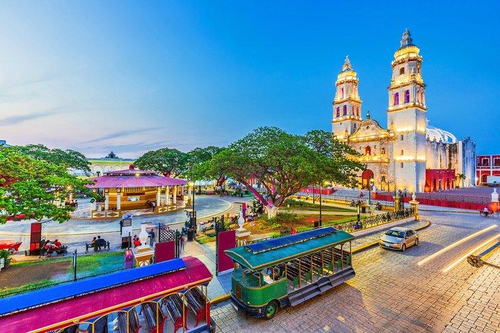 Place de l'Indépendance à Campeche