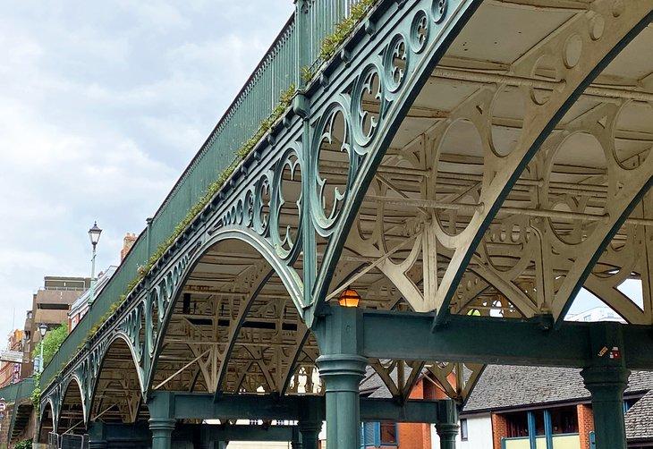 Puente de Hierro en Exeter