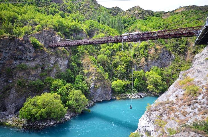 Salto en bungee en Kawarau Gorge