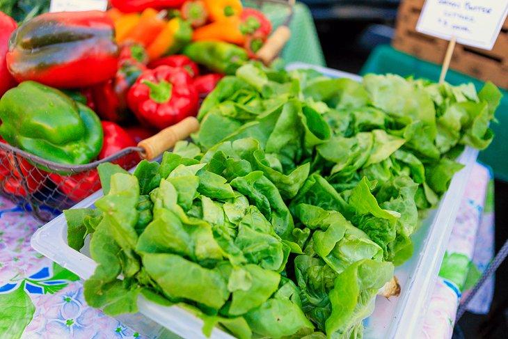 Fruits et légumes frais au Marché Agricole Certifié de Modesto