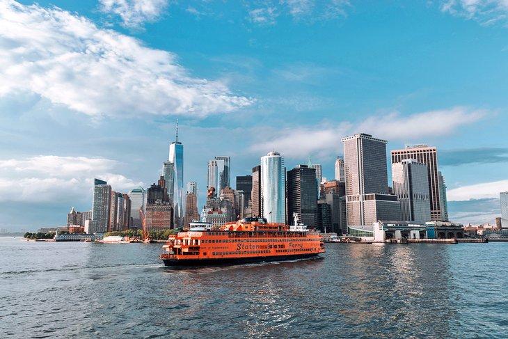 Staten Island Ferry pasando Manhattan