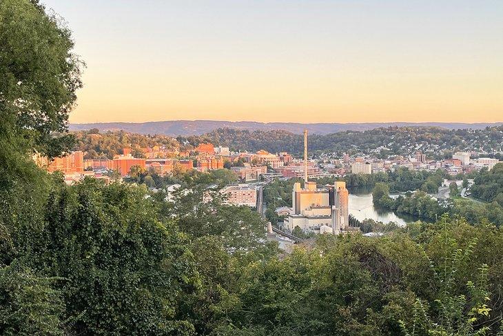 Morgantown au coucher de soleil