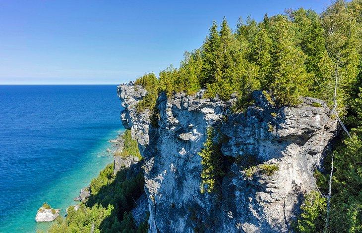 Falaises de calcaire sur le sentier de Lion's Head
