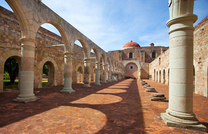 El Monasterio de Santiago Apóstol