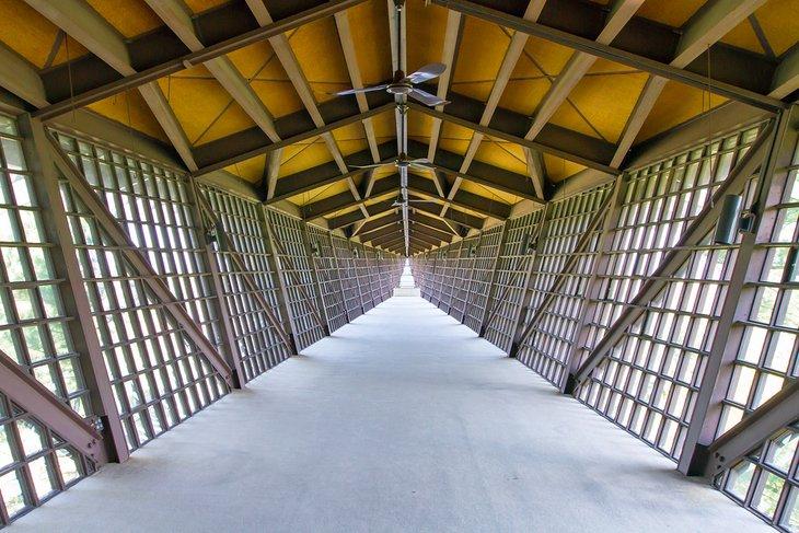 Puente en la Casa sobre la Roca