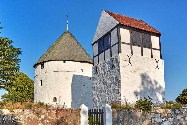 Église ronde de Nylars