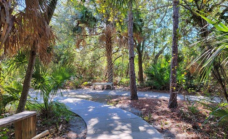Sendero peatonal en Weedon Island Preserve