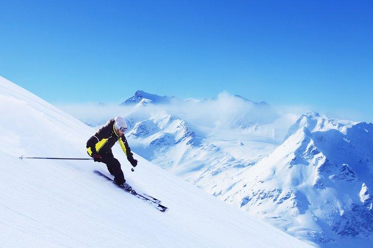 Skifahrer in Sölden, Österreich