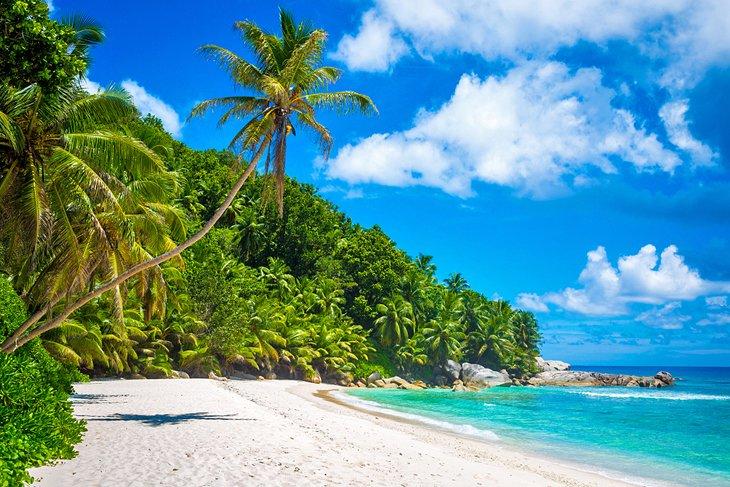 Playa tropical en la Isla Félicité