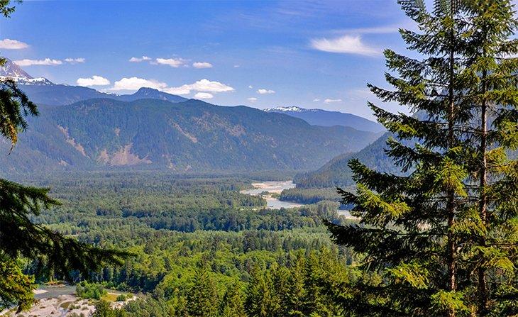Vista desde el sendero de Crooked Falls