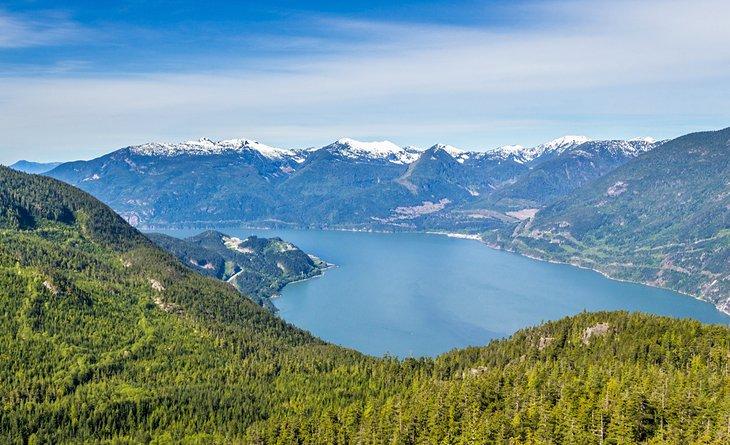 Vista de Howe Sound desde el Sendero Al's Habrich