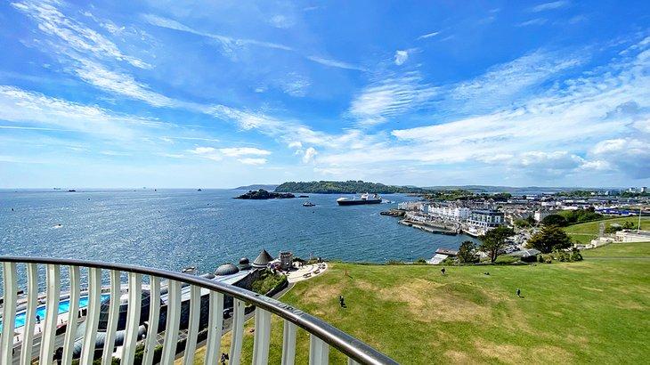Vista de Plymouth Hoe desde la cima de la Torre de Smeaton