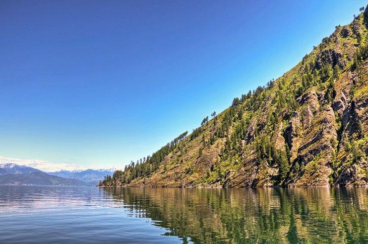 Paysage du lac Pend Oreille à Windy Point, Idaho