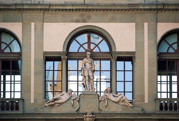 Estatua de la Galería Uffizi