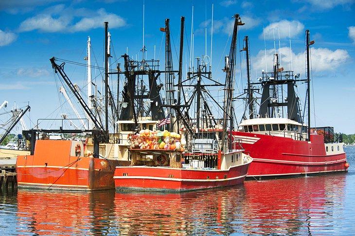New Bedford y Fall River