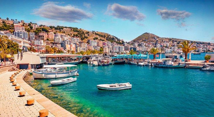 Port de Saranda, Albanie