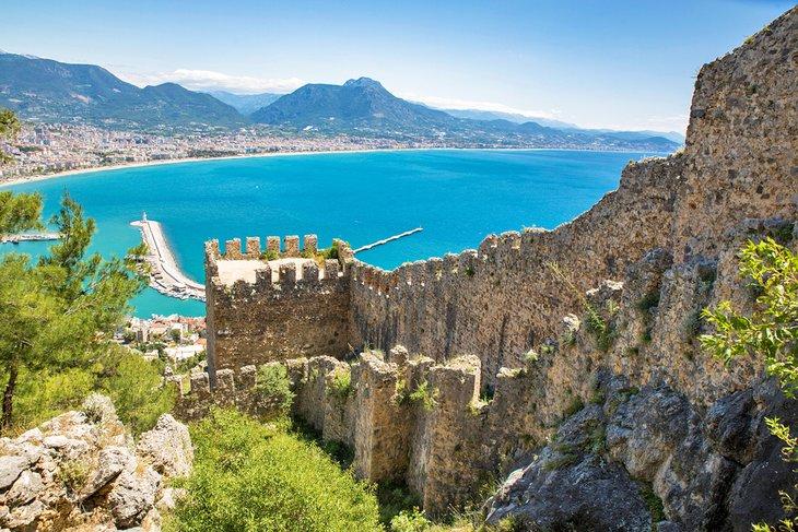 Murallas del castillo de Alanya