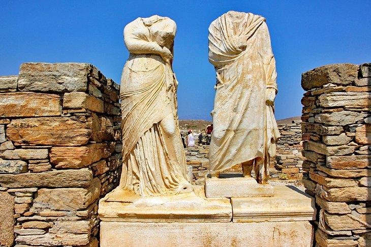 Kopfloser Statuen von Cleopatra und ihrem Ehemann, Dioscorides