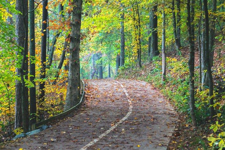 Suwanee Greenway Trail im George Pierce Park