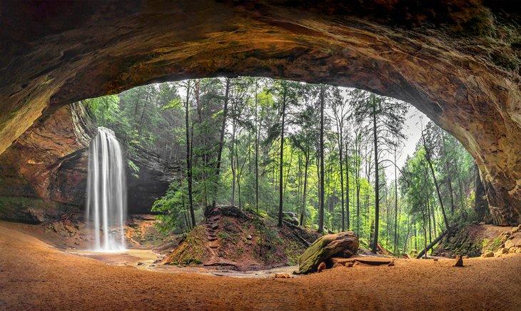 Cascada de Ash Cave