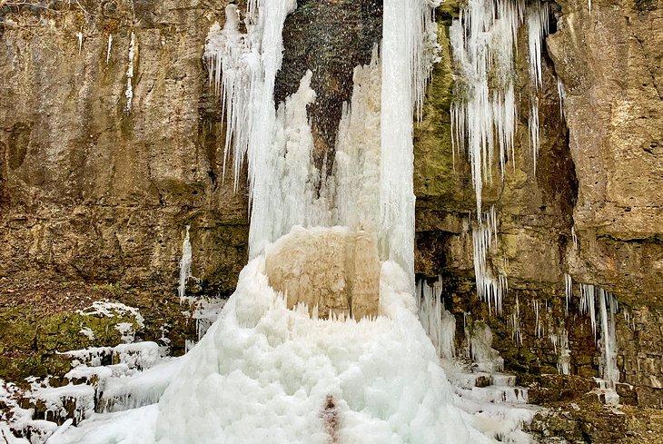 Cascada del Amphitheater Congelada