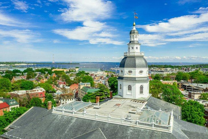 Vista aérea del edificio capitol del Estado de Maryland en Annapolis
