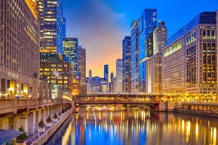 Centro de Chicago de noche