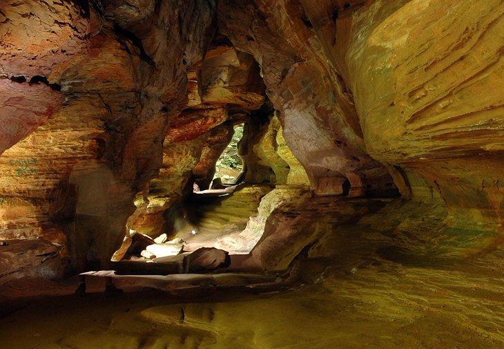 Roca Abrigo en el Bosque Nacional de Wayne