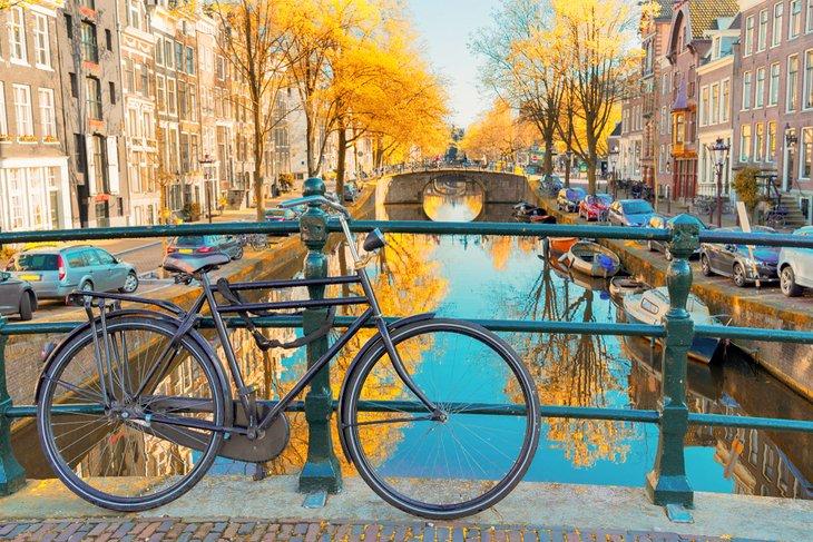 Canal en Ámsterdam, Países Bajos