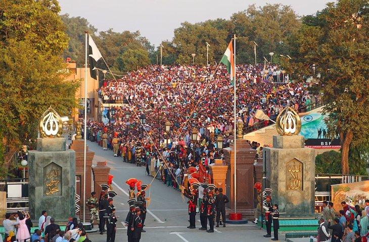 Cérémonie de la frontière de Wagah
