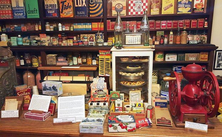Exhibición de la antigua tienda de abarrotes