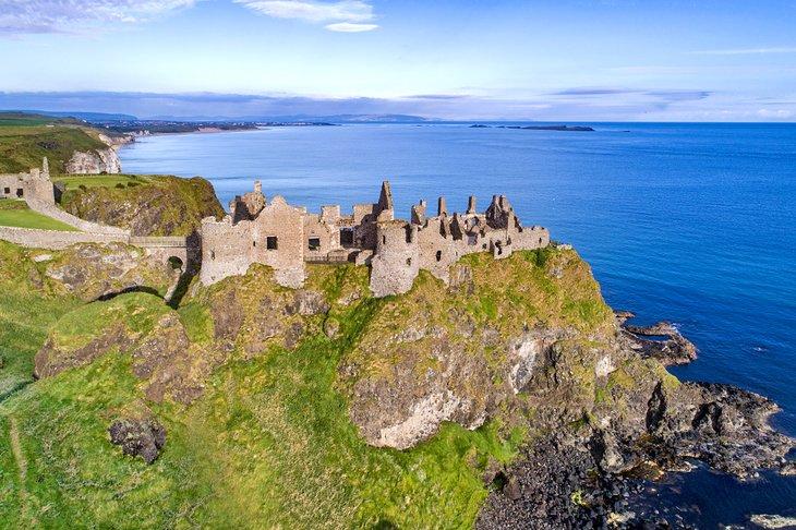 Castillo de Dunluce, una parada en el Tour de Game of Thrones desde Dublín