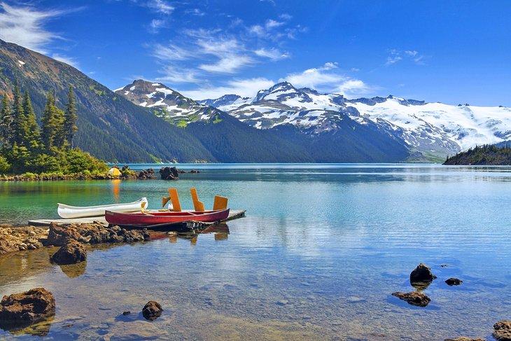 Camping en el Lago Garibaldi
