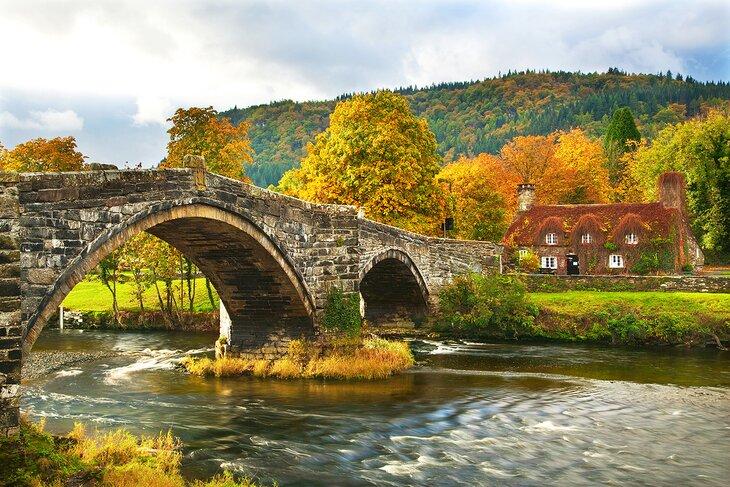 llanwrst Bridge, Snowdonia, Nordwales, UK