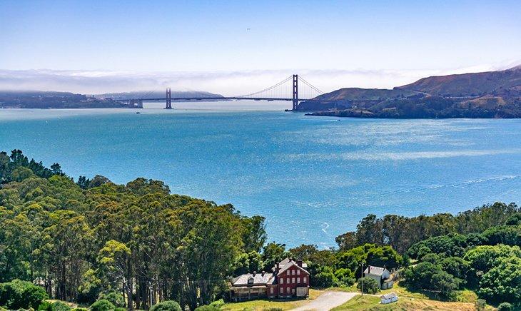 Die Golden Gate Bridge von Angel Island gesehen