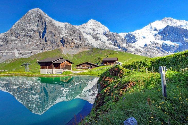 Vista de la Jungfrau, Eiger y Mönch desde Kleine Scheidegg