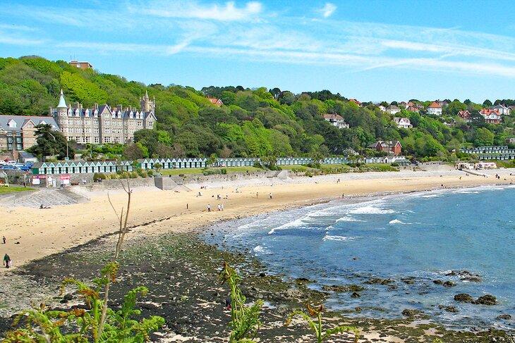 Plage de Langland Bay