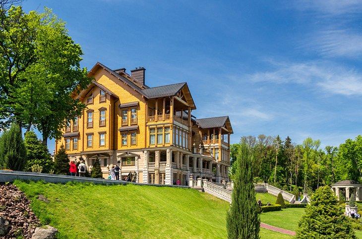 Bâtiment principal à Mezhyhirya, Ukraine