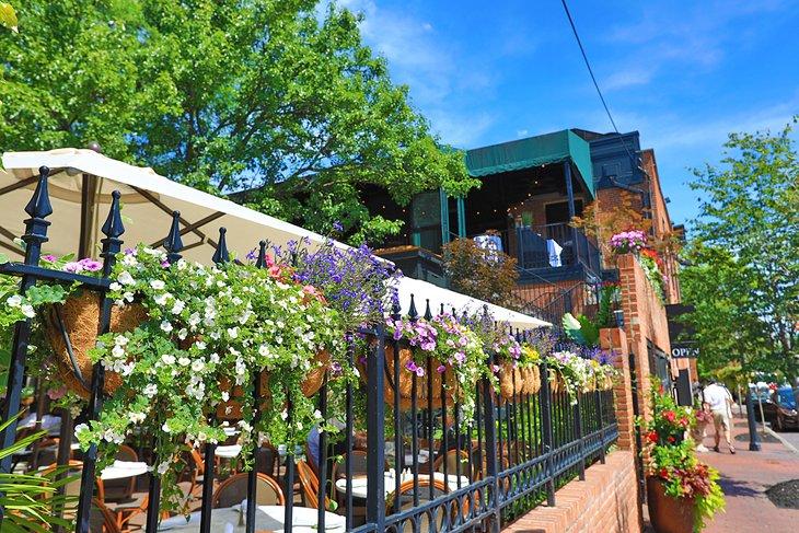Un restaurant dans le German Village
