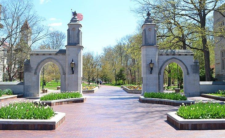 Sample Gates, Université de l'Indiana
